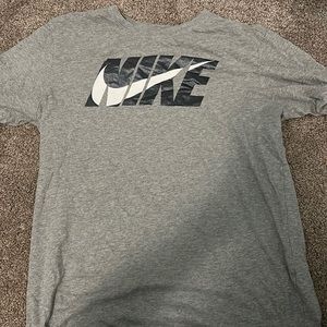 Women’s Nike T-shirt